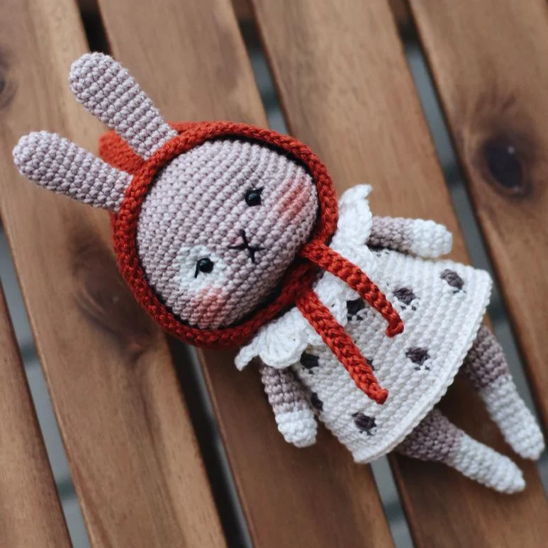 Luna the little Bunny — amigurumi bunny pattern