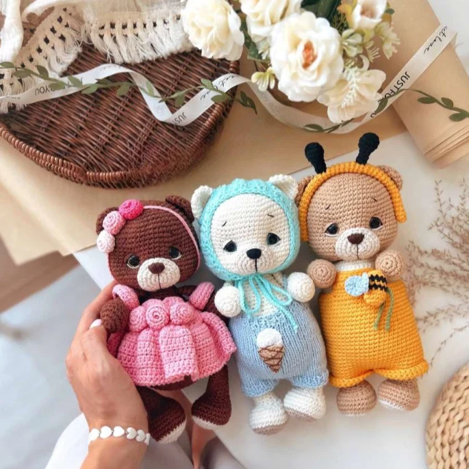 Rosie, Coco & Buzzy — amigurumi bear pattern